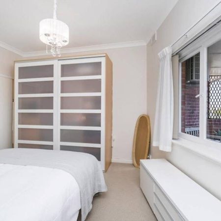 Appartamento 30 Foreshore Fun Swan River 1Brparking Perth Esterno foto